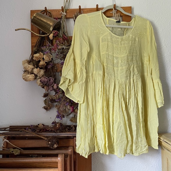 Tops - Greenish Yellow Tunic Top with Embroidery
